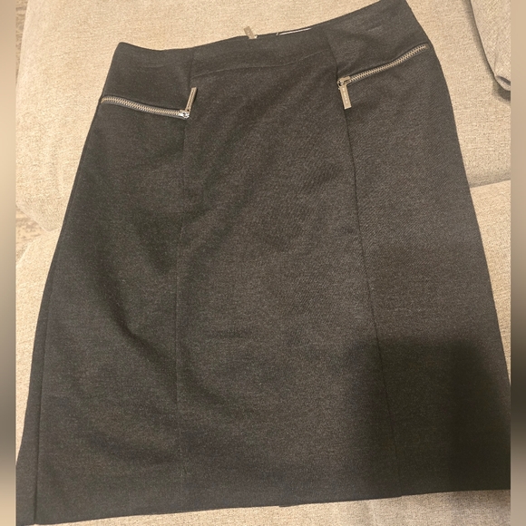 Michael Kors Ponte Stretch Knit Pencil Skirt, Grey Women's Size 4, EUC - Picture 3 of 10